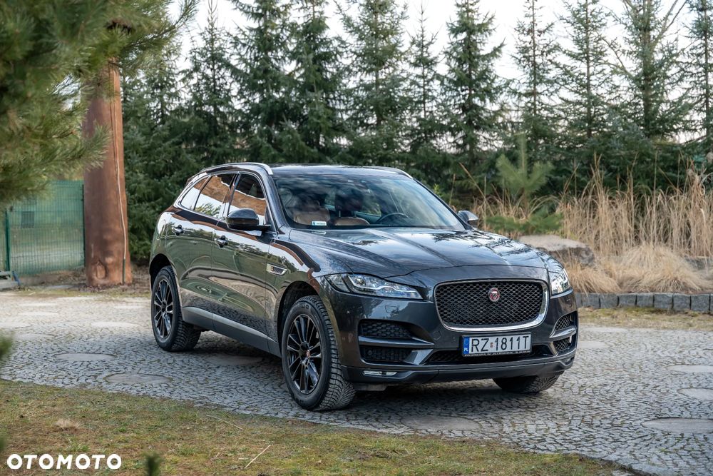 Jaguar F-Pace - 1