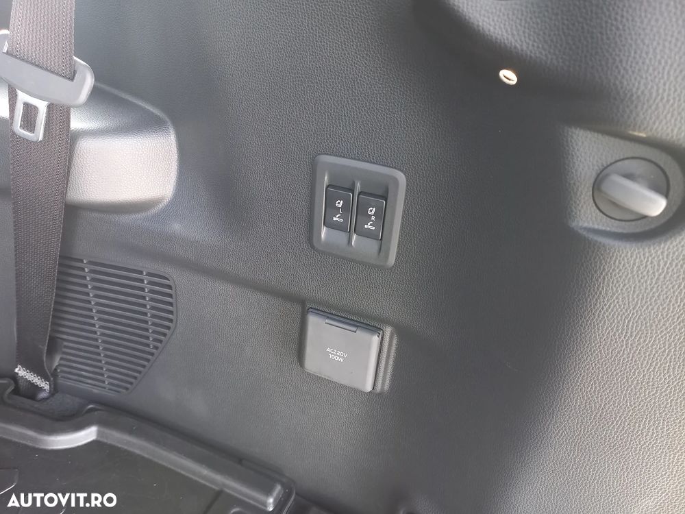 Toyota Land Cruiser - 13