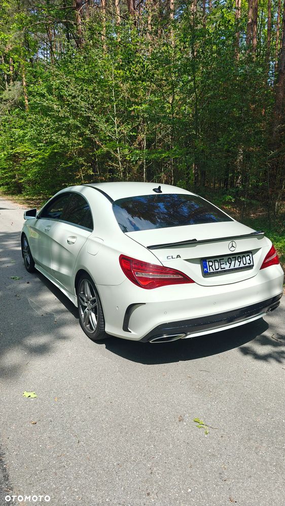 Mercedes-Benz CLA 180 7G-DCT AMG Line - 5
