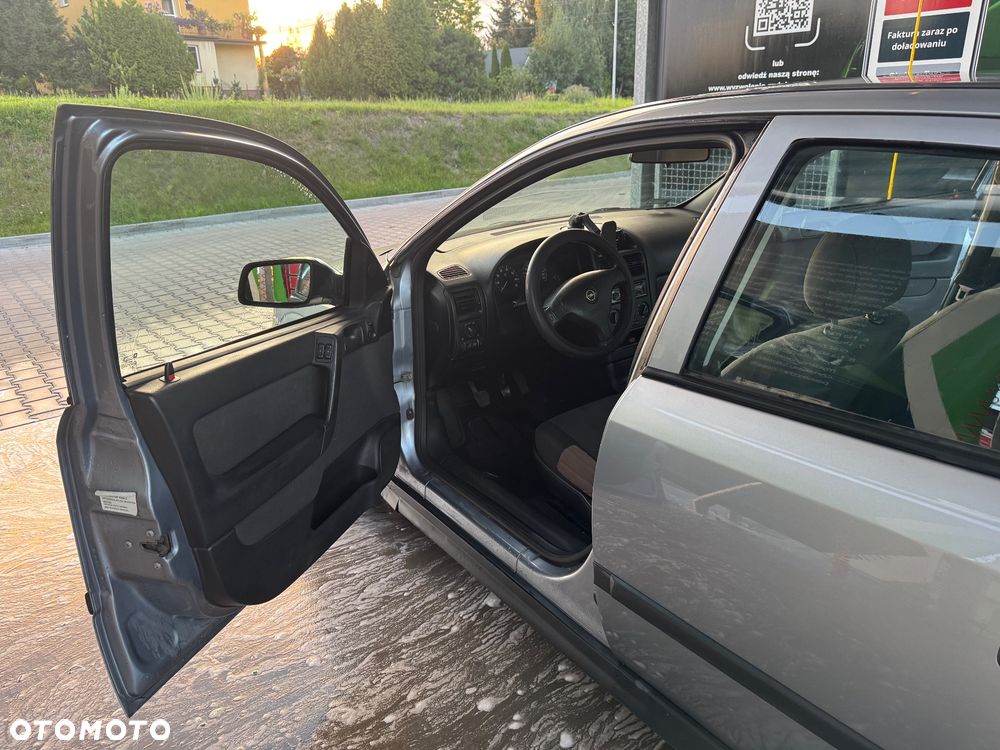 Opel Astra 1.4 Start - 9