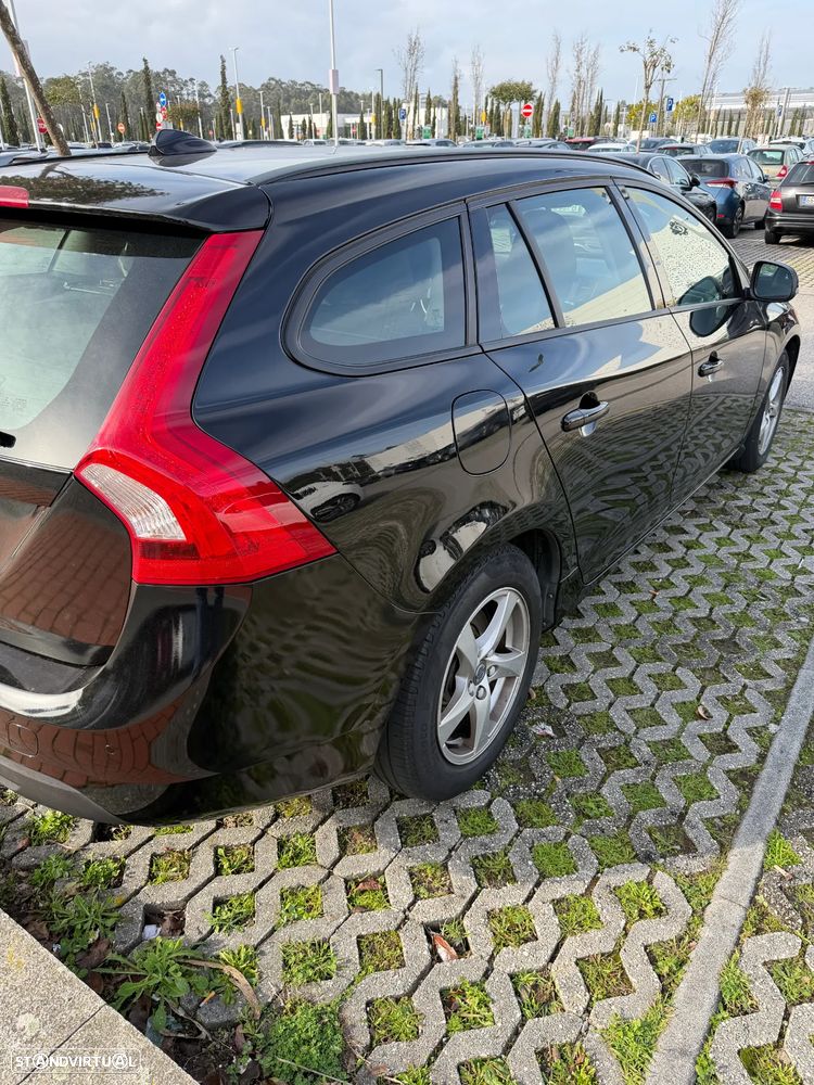 Volvo V60 D2 - 8