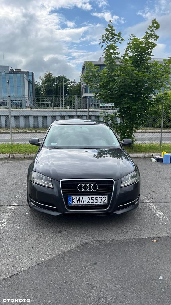 Audi A3 Sportback 1.6 TDI DPF Attraction - 5