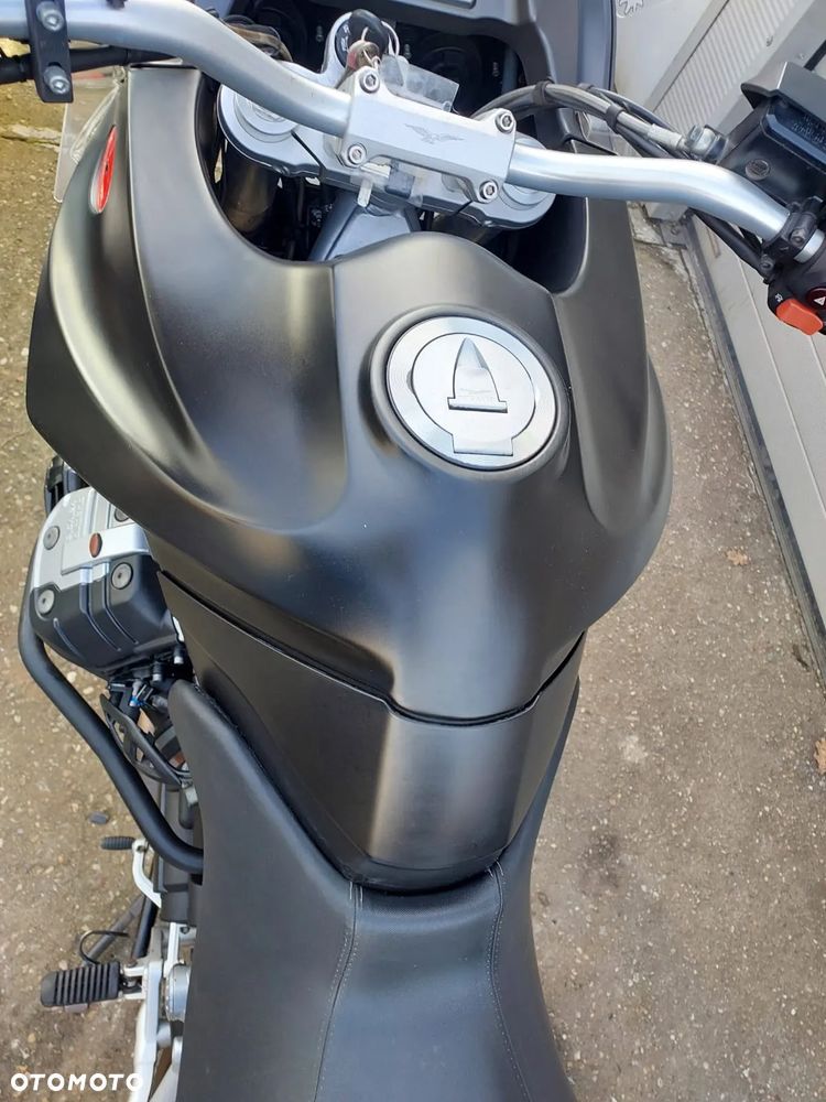 Moto Guzzi Stelvio - 23