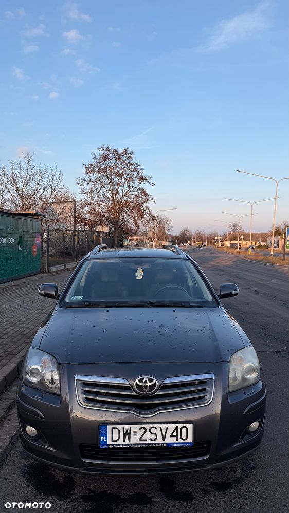 Toyota Avensis 2.0 VVT-i Sol - 12