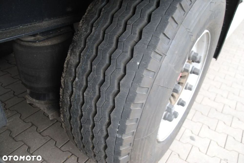 Wielton Podnoszona oś, SAF - 18