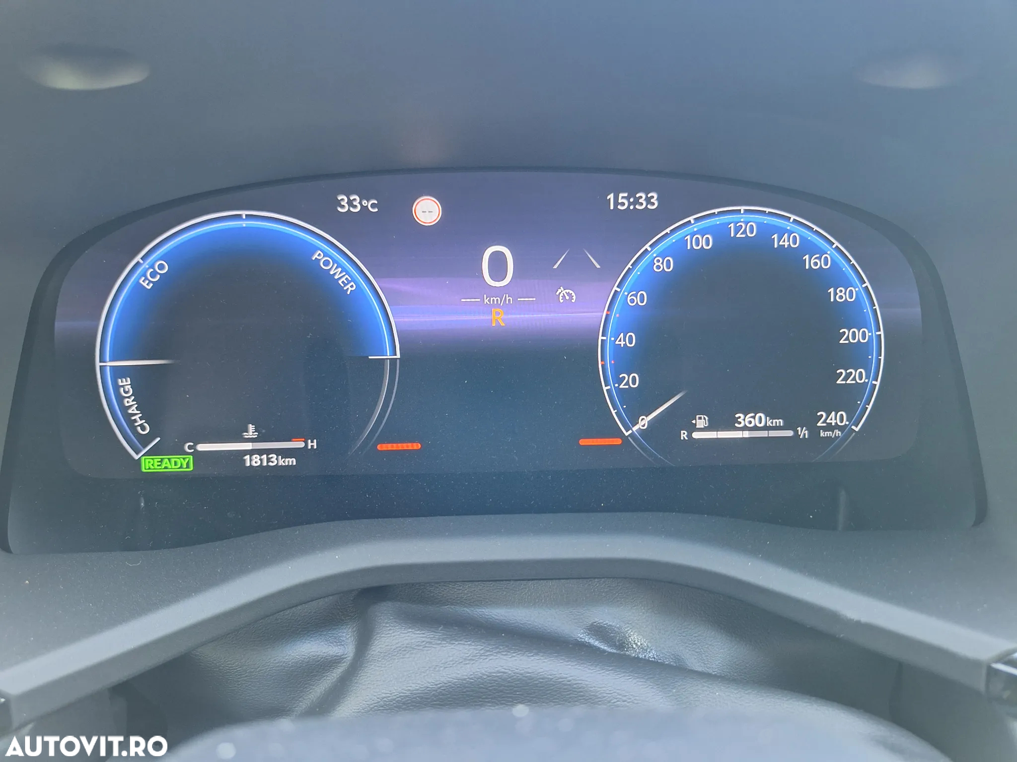 Toyota Camry 2.5 HEV Luxury - 16