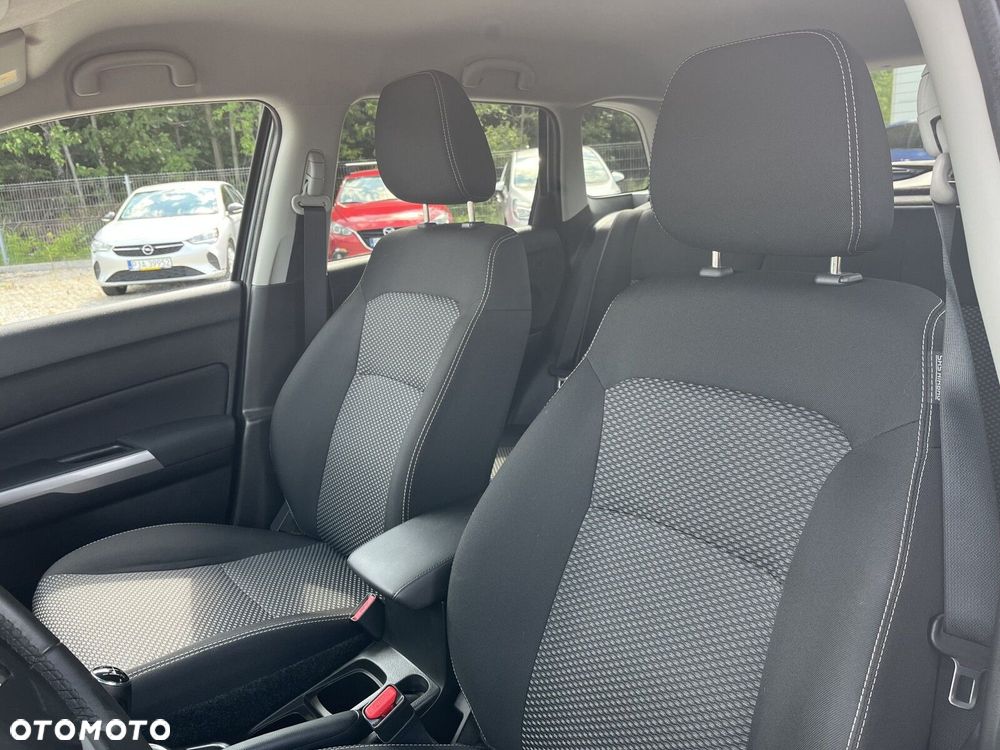 Suzuki Vitara - 12