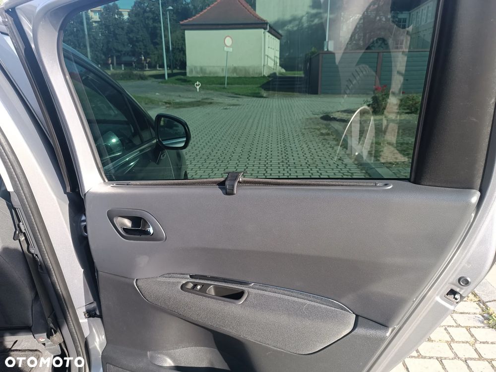 Peugeot 5008 2.0 HDi Family 7os - 19
