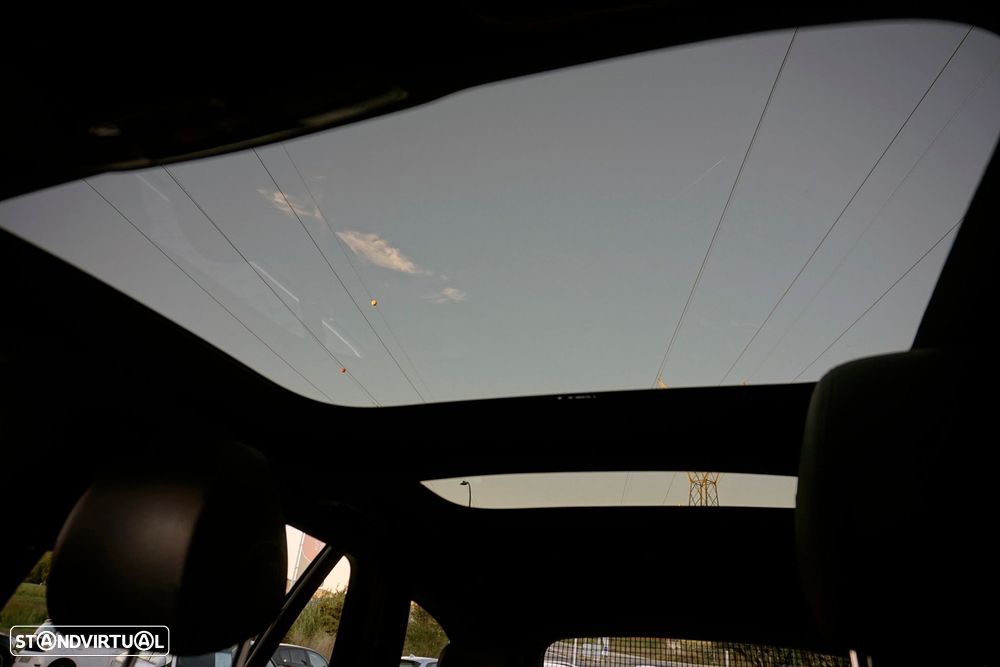 Mercedes-Benz E 220 d AMG designo - 14