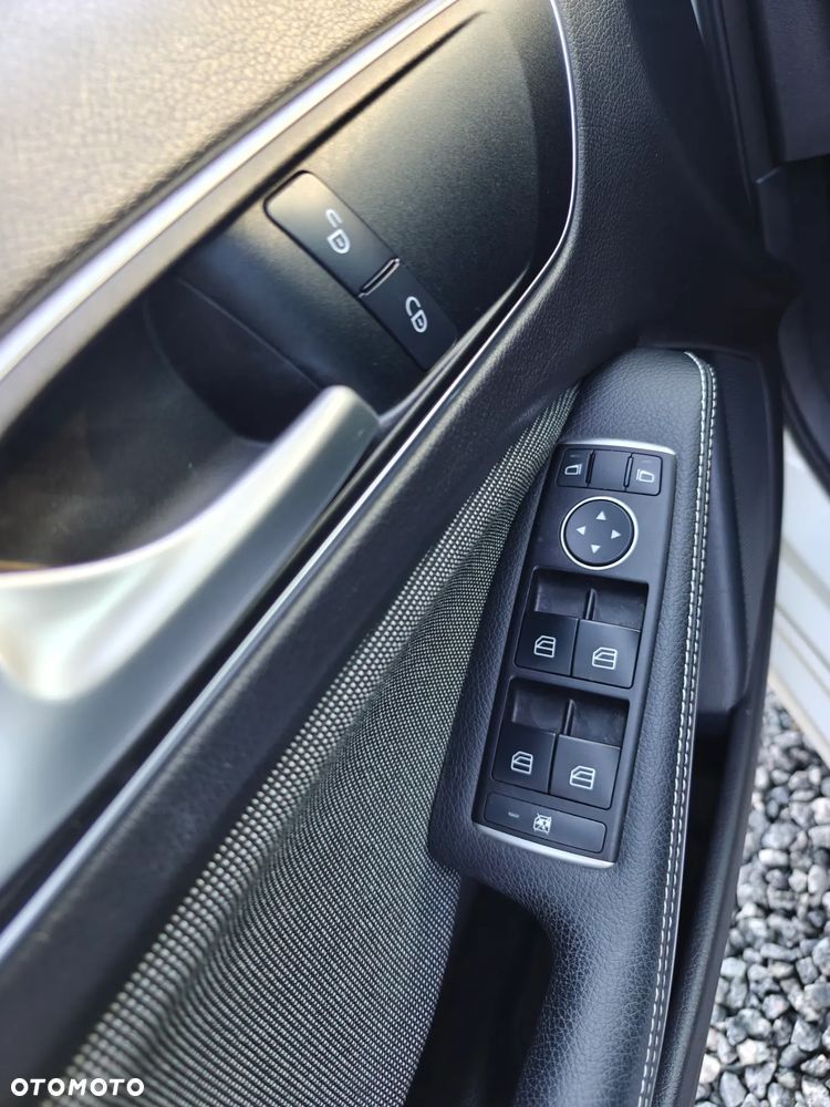 Mercedes-Benz Klasa A 180 (BlueEFFICIENCY) AMG Sport - 15