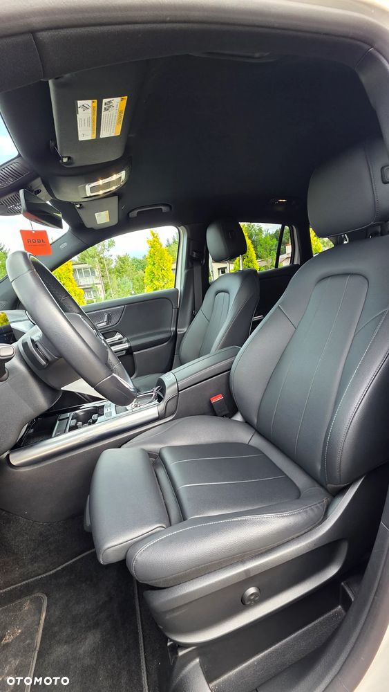 Mercedes-Benz GLA 250 4Matic 8G-DCT Special Edition - 28