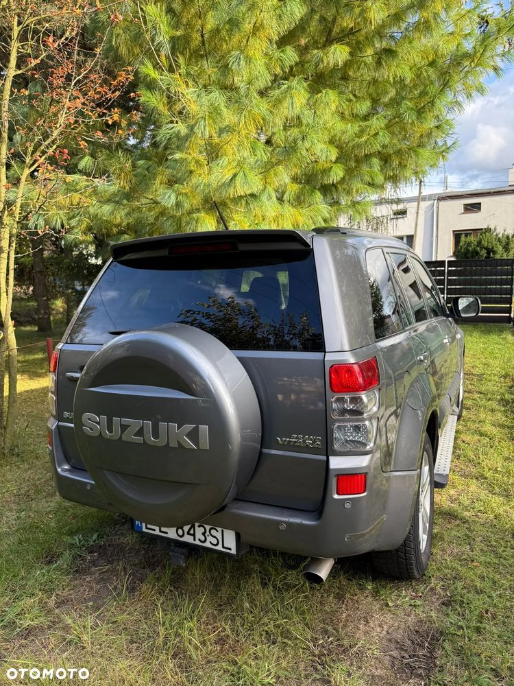 Suzuki Grand Vitara 2.0 Comfort - 5
