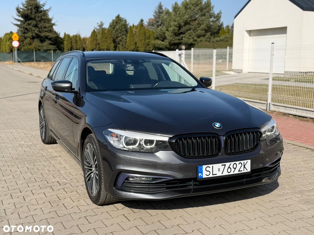 BMW Seria 5 530i Sport Line - 4