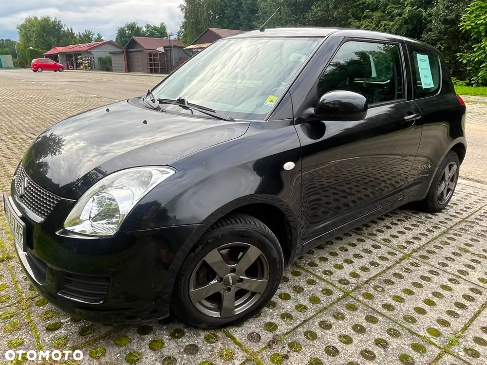 Suzuki Swift 1.3 Sakura - 1