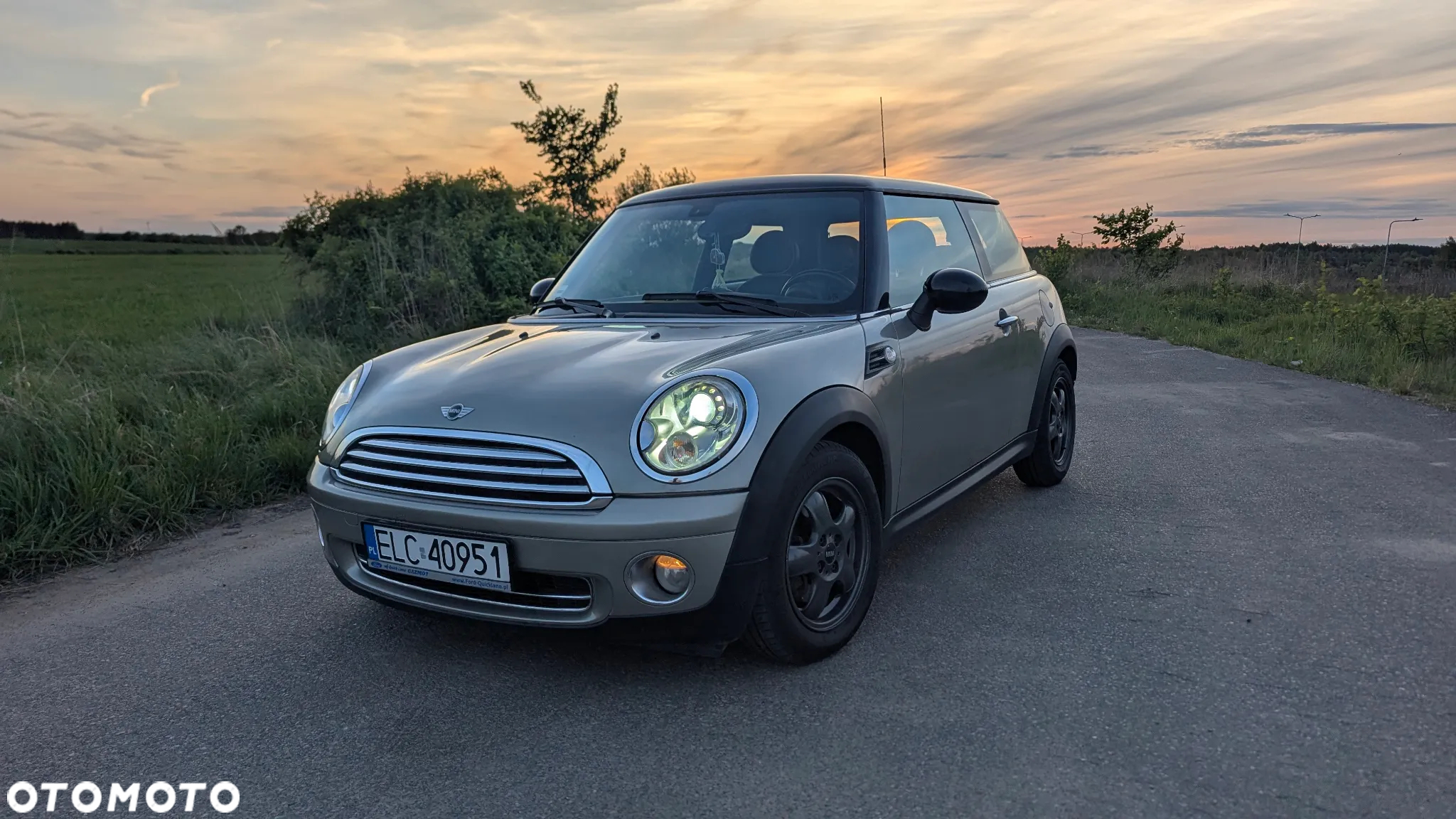MINI Cooper Standard - 3