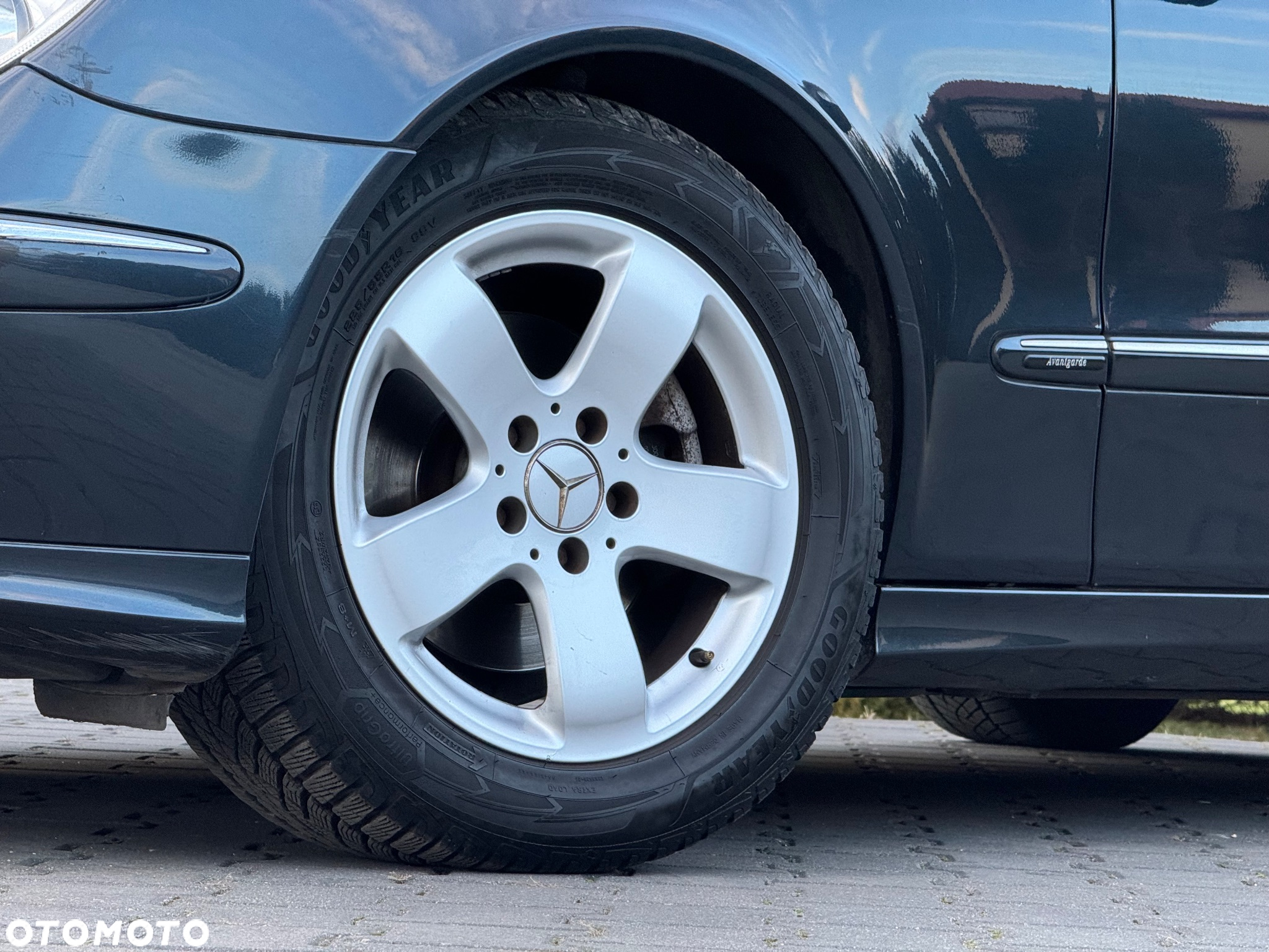 Mercedes-Benz Klasa E 200 T Kompressor Avantgarde Sport Edition - 5