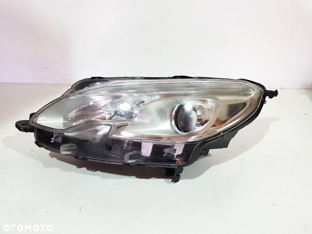 PEUGEOT 2008 I 1 LAMPA PRZÓD PRZEDNIA LEWA 9677810180 EUROPA ORYGINAŁ - 1
