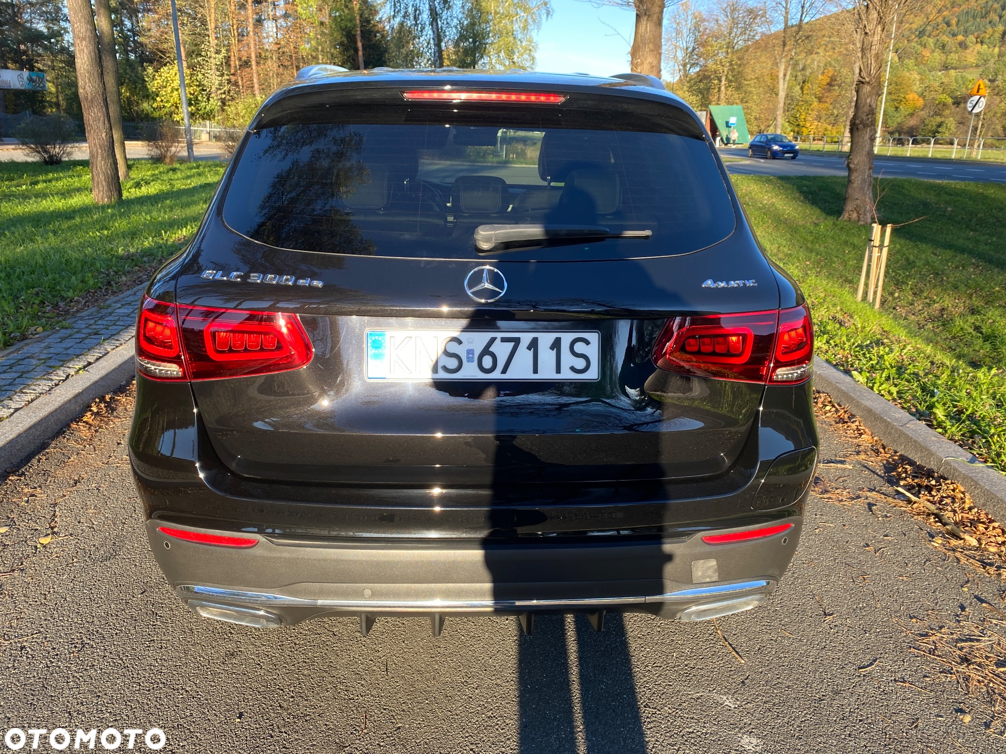 Mercedes-Benz GLC 300 d 4Matic 9G-TRONIC AMG Line - 2