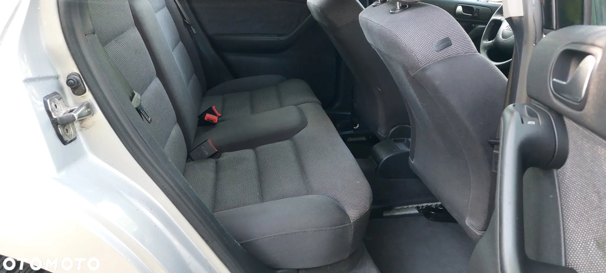 Audi A3 1.6 Ambiente - 8