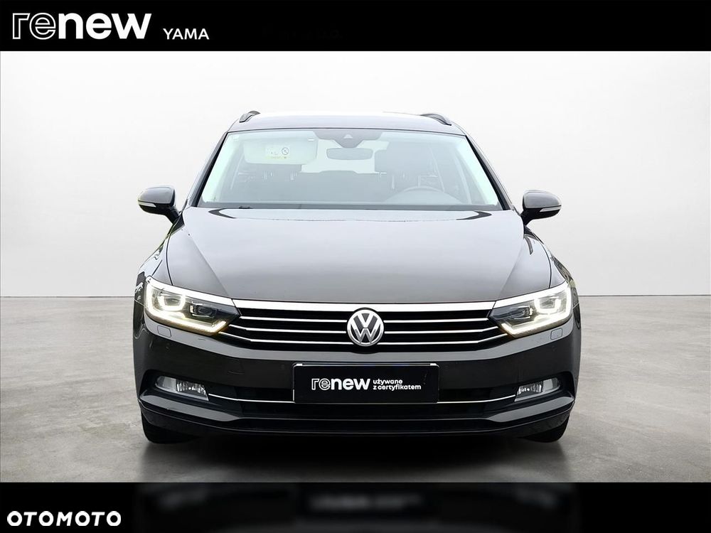 Volkswagen Passat - 8