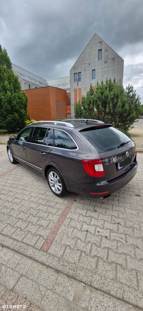 Skoda Superb 2.0 TDI DSG Comfort - 13