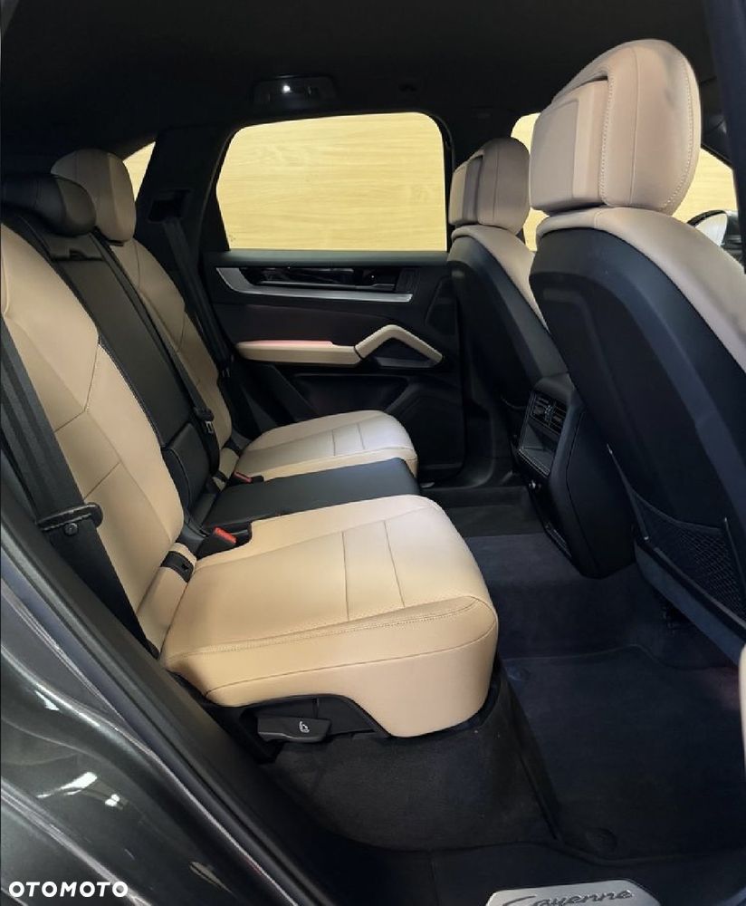 Porsche Cayenne Standard - 10