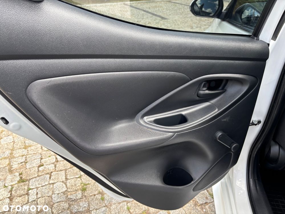 Toyota Yaris 1.0 Comfort - 21