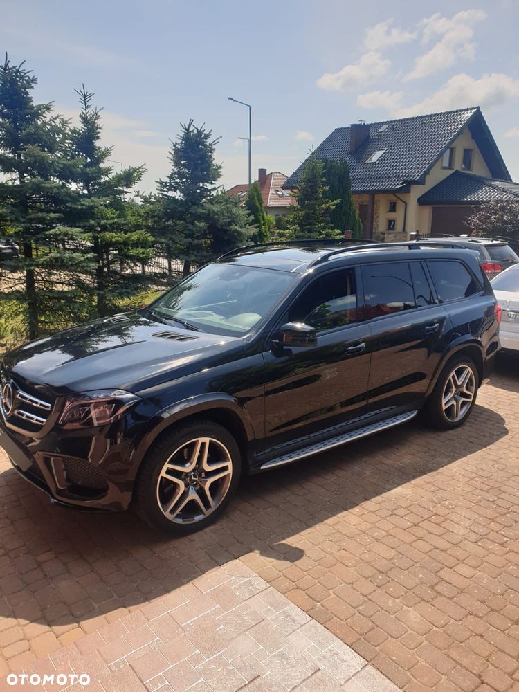 Mercedes-Benz GLS - 2