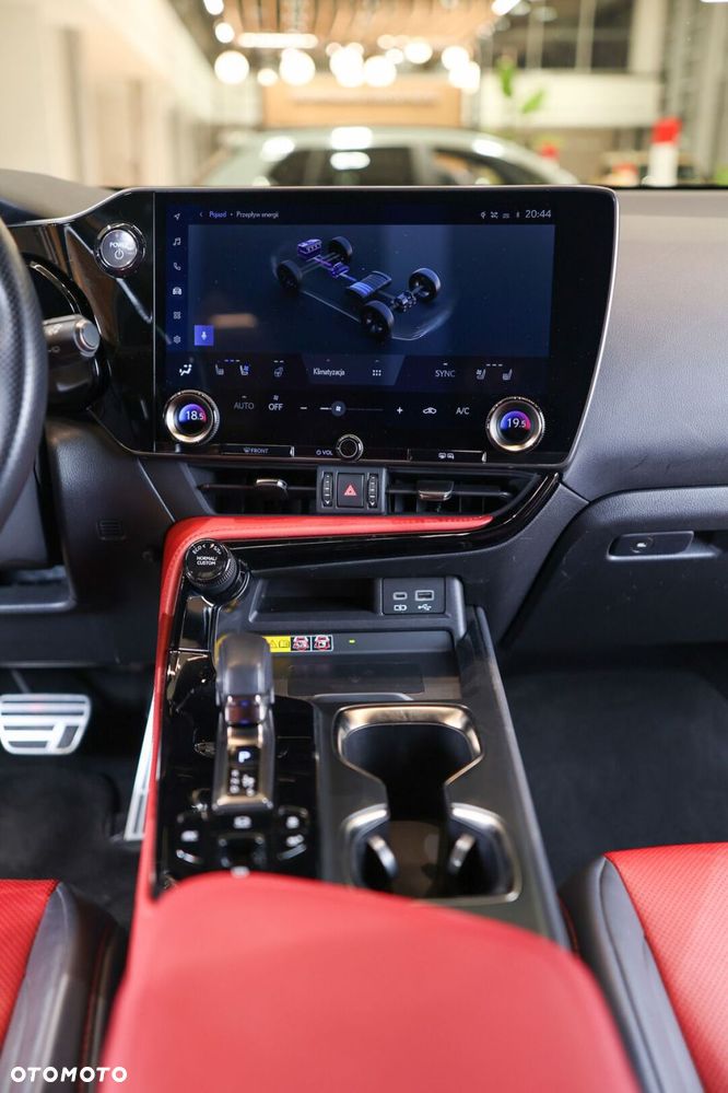 Lexus NX 350h F Sport AWD - 23