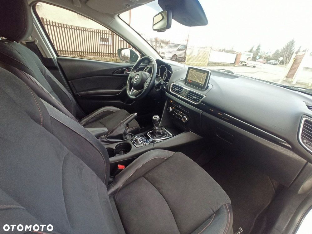 Mazda 3 1.5 D Skyenergy - 11