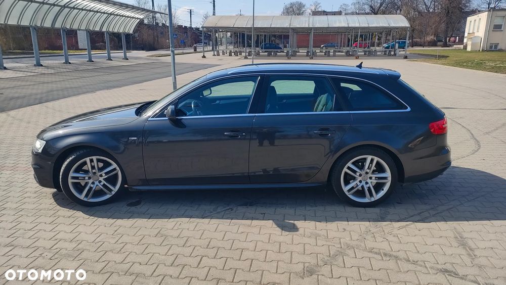 Audi A4 Avant 2.0 TDI DPF clean diesel quattro S tronic S line Sportpaket - 2