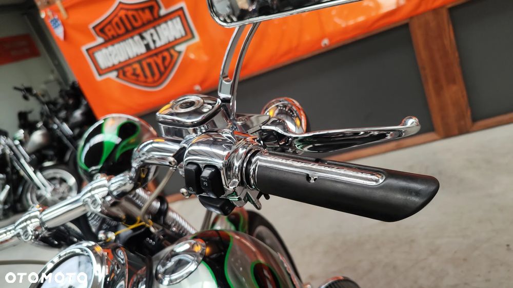 Harley-Davidson Softail Springer Classic - 36