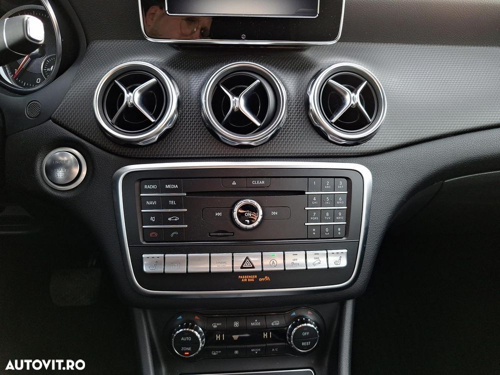 Mercedes-Benz GLA 200 d 4MATIC 7G-DCT Style - 17