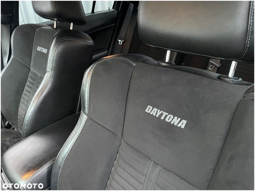 Dodge Charger 5.7 R/T Daytona - 24