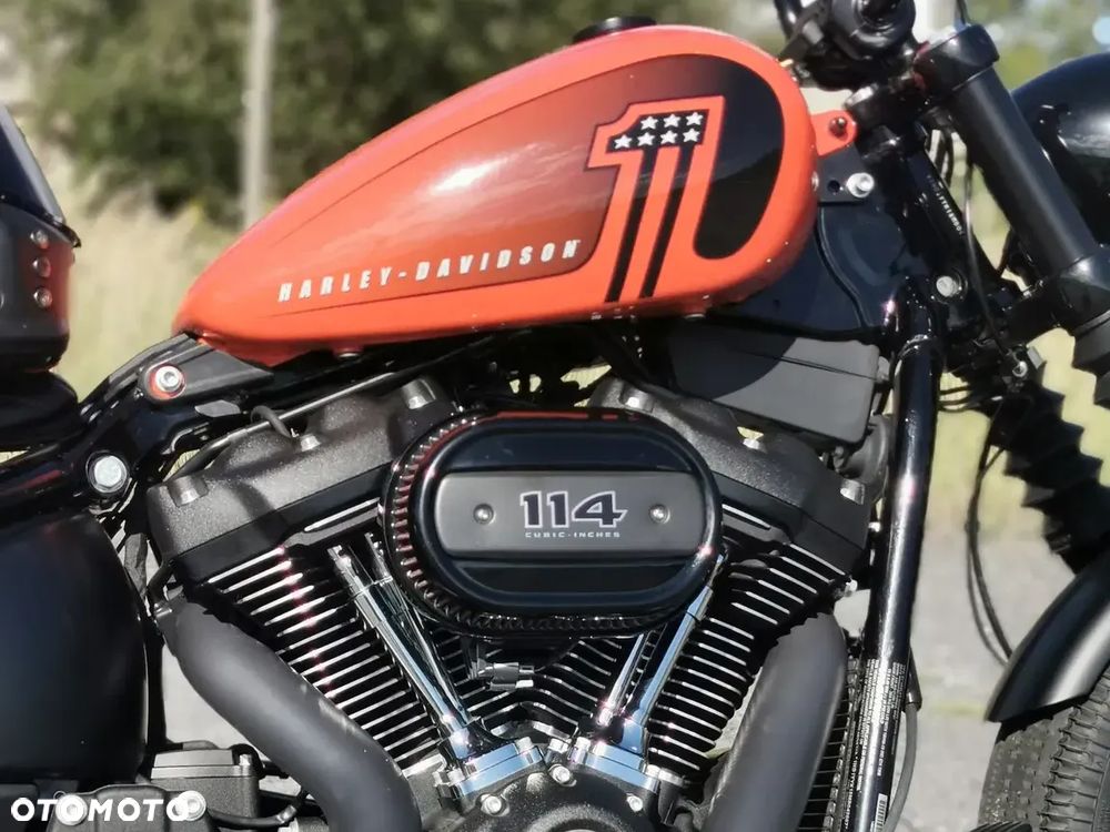 Harley-Davidson Softail Street Bob - 10