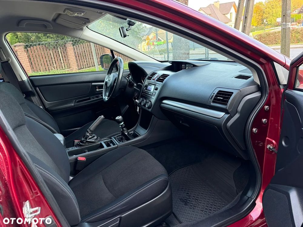 Subaru XV 2.0i Exclusive - 11