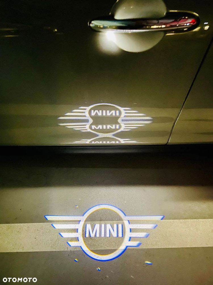 MINI Cooper Standard - 18