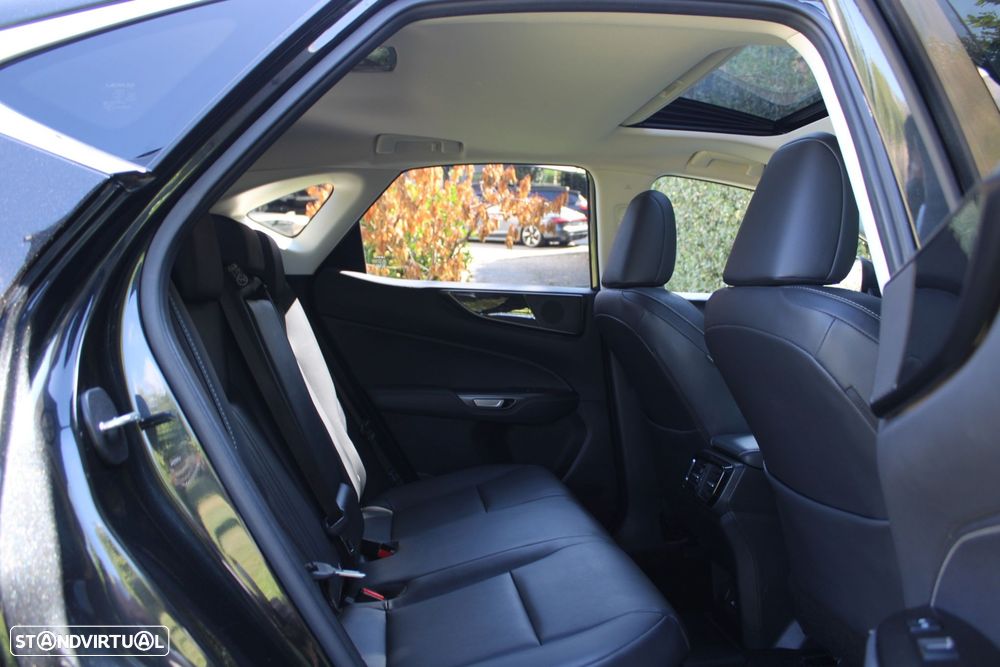 Lexus NX 450h+ Executive - 33