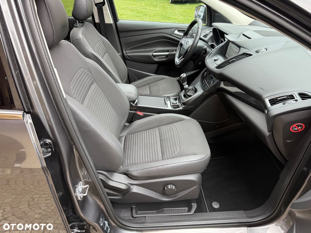 Ford Kuga 2.0 TDCi 4x4 Titanium - 21