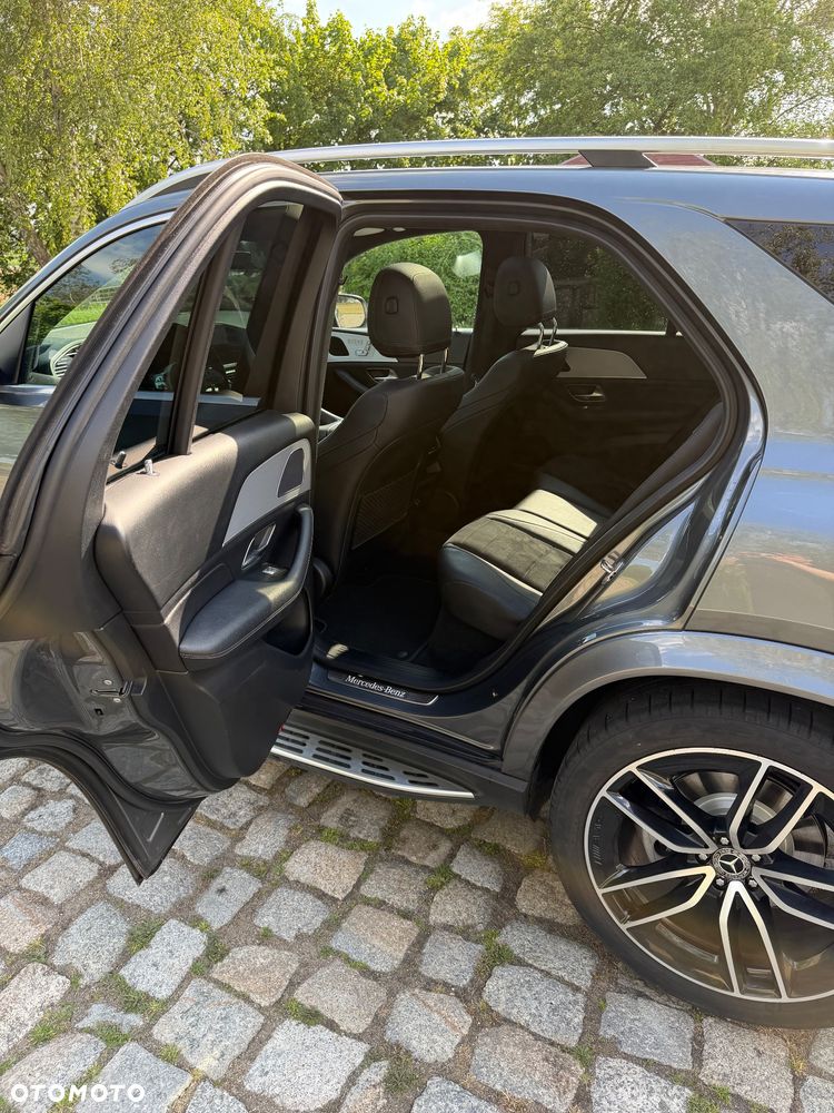 Mercedes-Benz GLE - 19