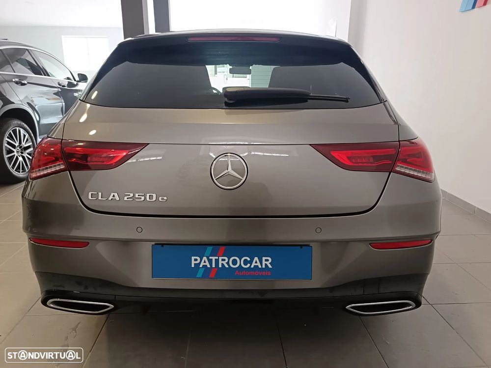Mercedes-Benz CLA 250 e 8G-DCT AMG Line - 9