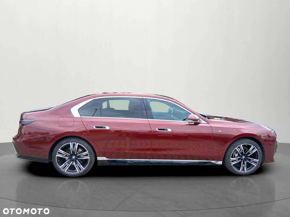 BMW Seria 7 730d xDrive mHEV sport - 11