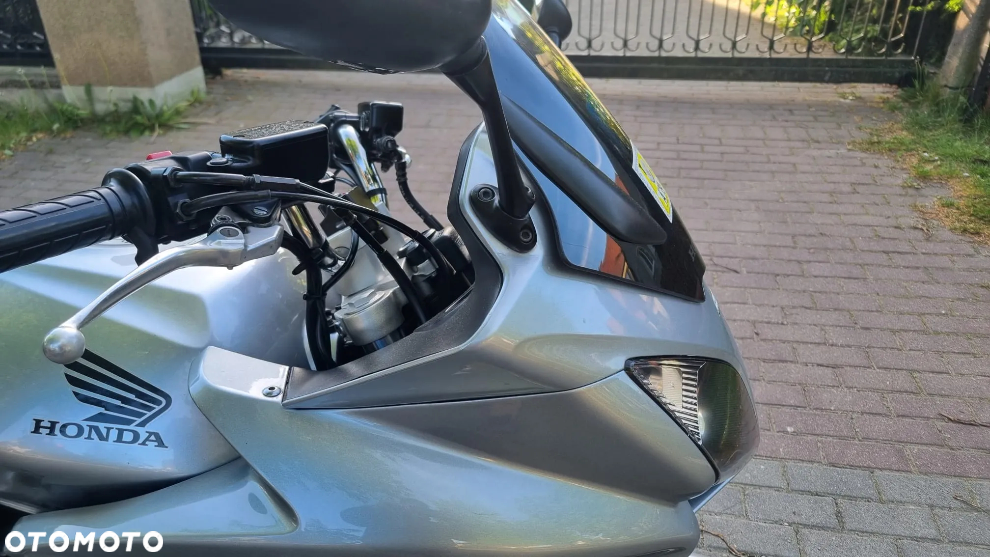 Honda CBF - 7