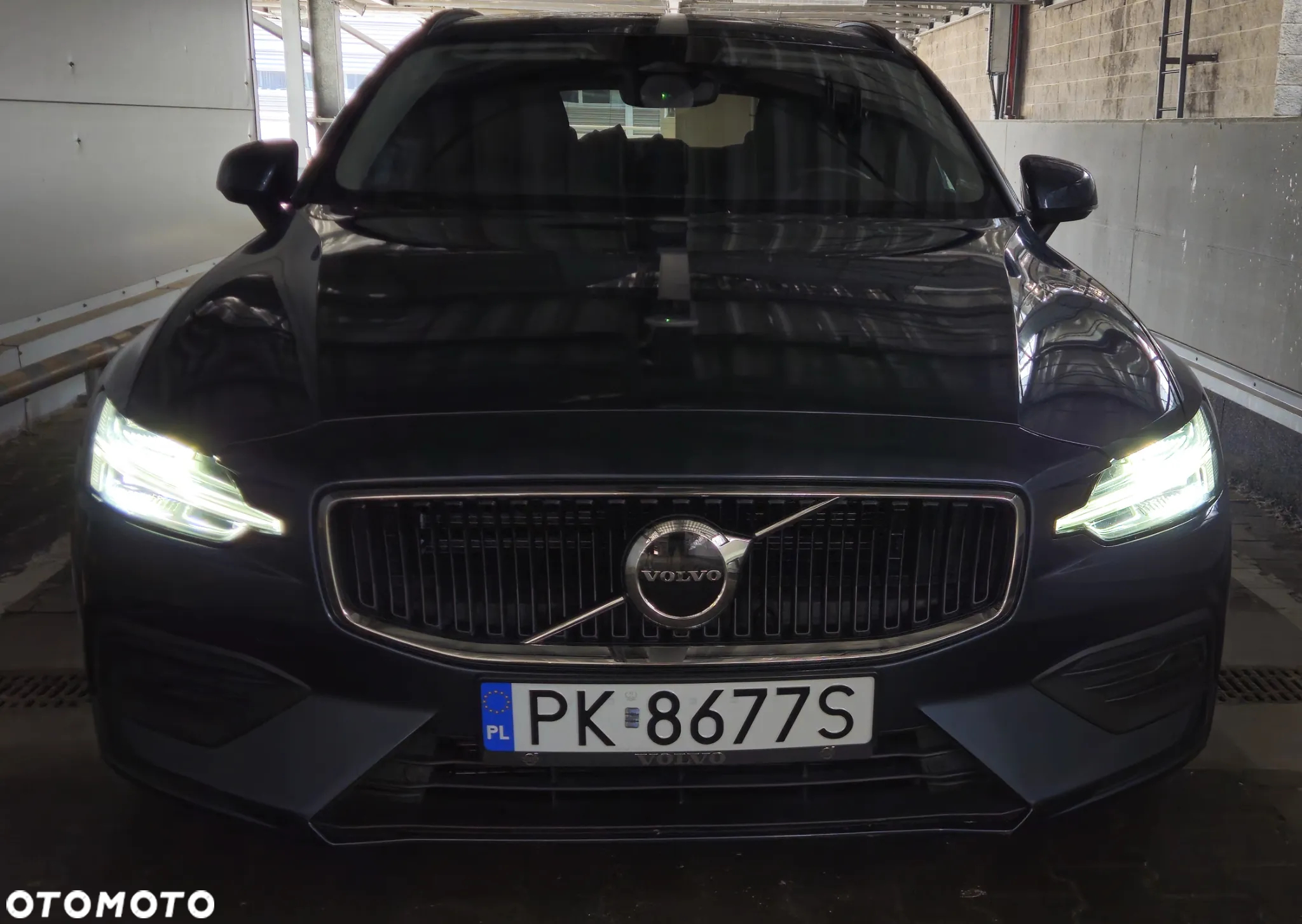 Volvo V60 B4 D Plus Dark - 27
