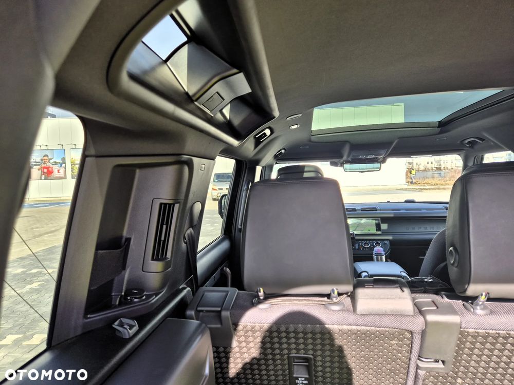 Land Rover Defender 3.0 P400 mHEV X - 19
