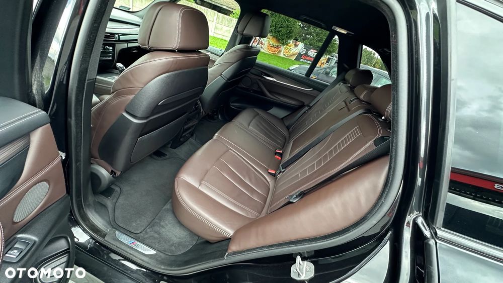 BMW X5 M M50d - 27