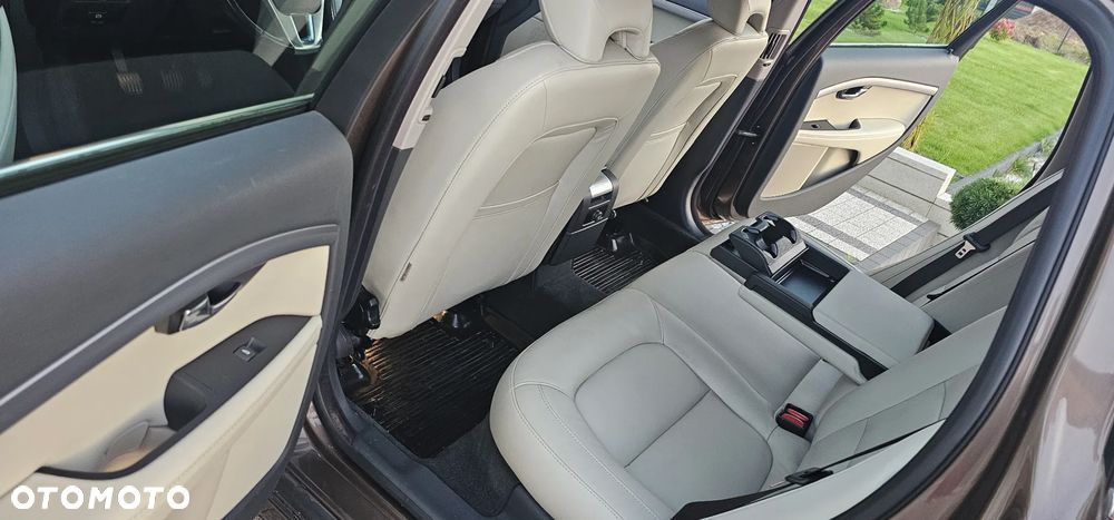 Volvo V70 D4 Summum - 8