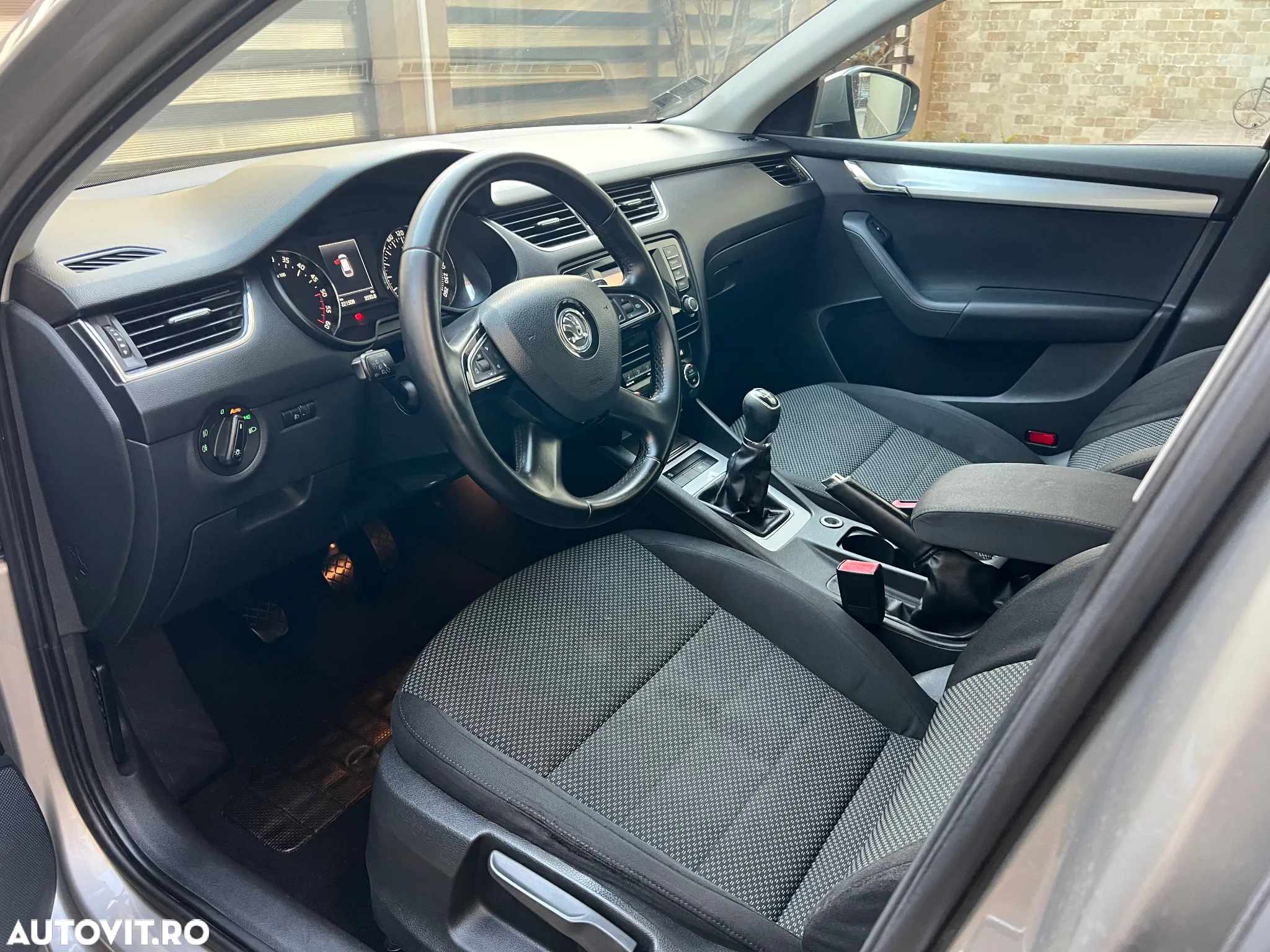 Skoda Octavia Combi 1.6 TDI Green tec Edition - 11
