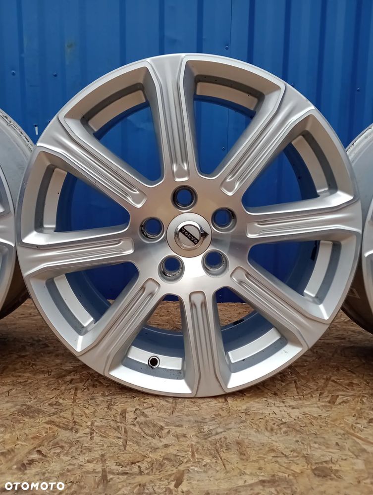 FELGI ALUMINIOWE 5x108 R17 ET52,5 7,5J VOLVO C30 S60 S80 V40 V50 V60 V70 XC40 XC60 XC70 - 4