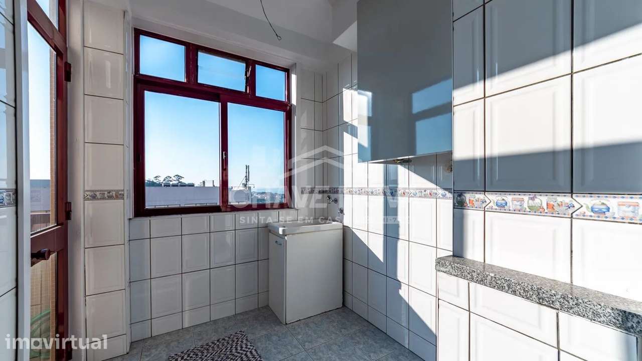 T2 Renovado c/ Vistas Mar em Santa Marinha (Candal) - Grande imagem: 5/15